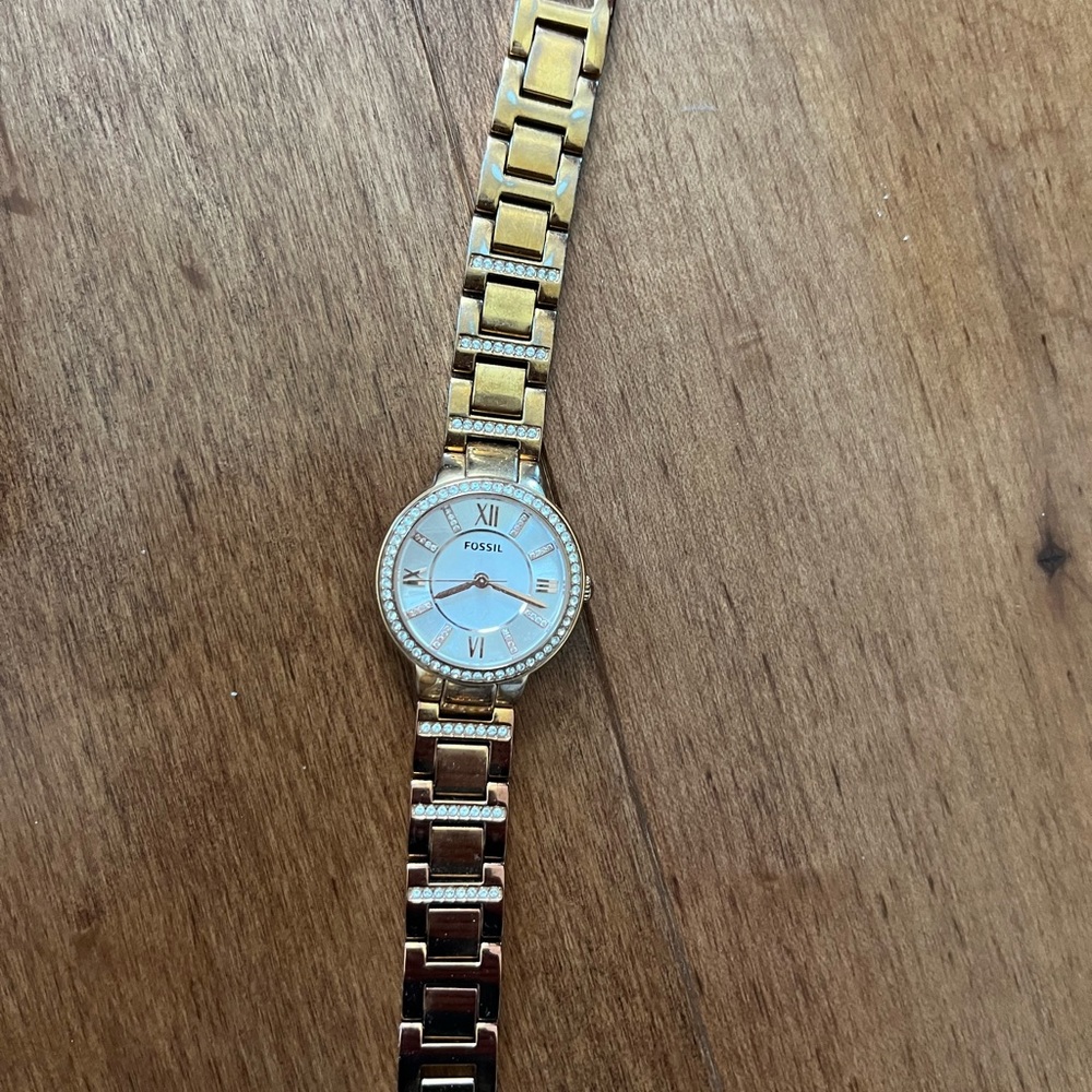 ROSE GOLD FOSSIL WATCH